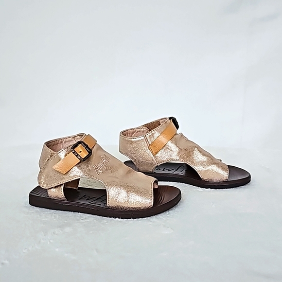 BLOWFISH MALIBU | Little Girls Gladiator Sandals, Rose Gold - Picture 1 of 8